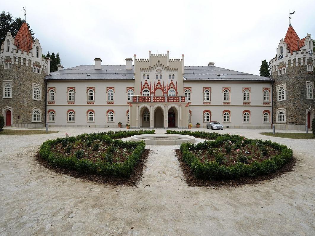 Chateau Heralec Boutique Hotel & Spa By L'Occitane Exterior photo